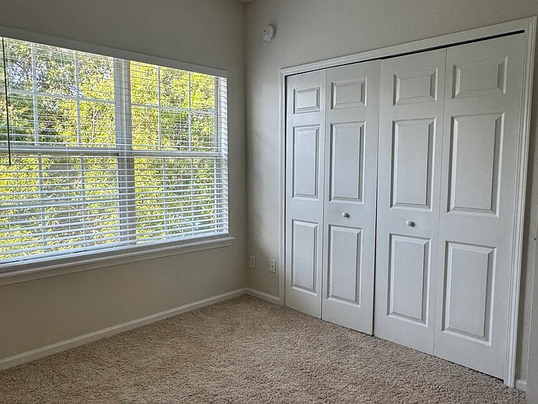 12423 Forest Lake Cir N #3 — Photo 28