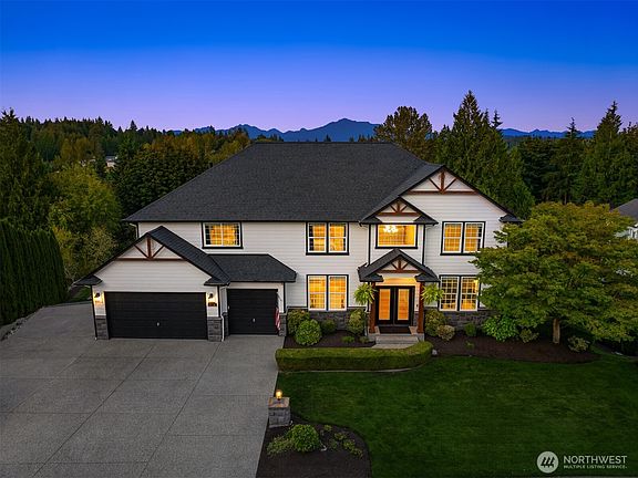 3rd image of 3129 115th Avenue SE