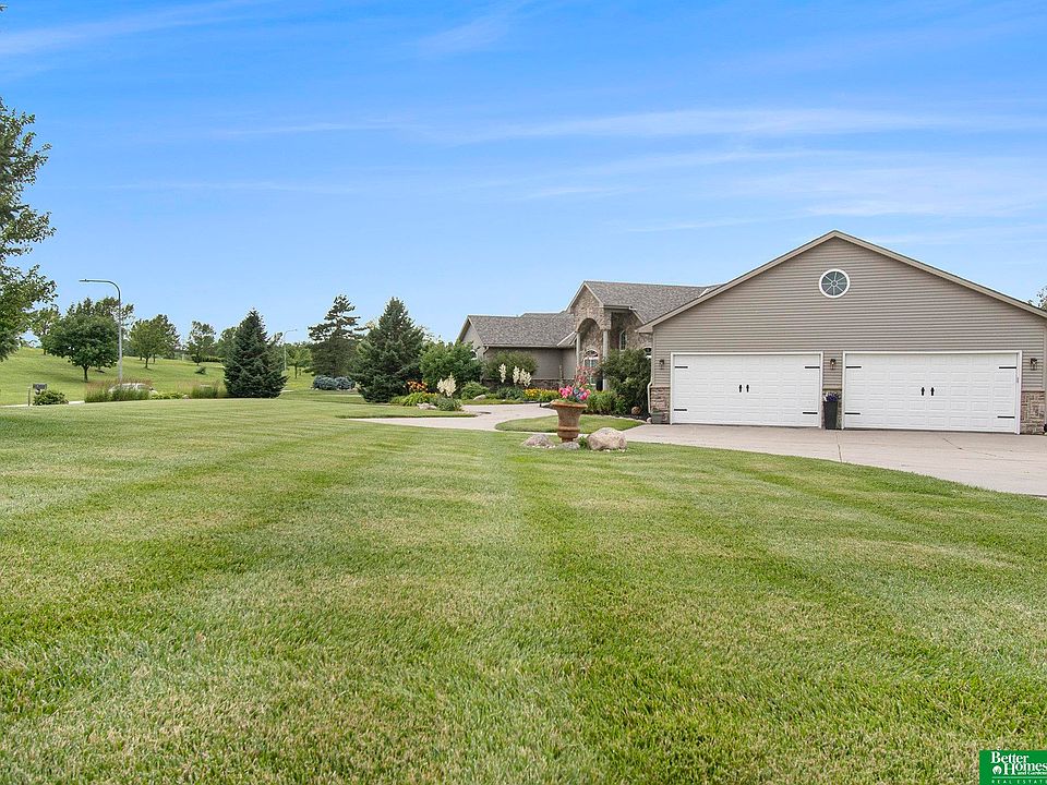 17808 S Reflection Ave, Bennington, NE 68007 | MLS #22517722 | Zillow