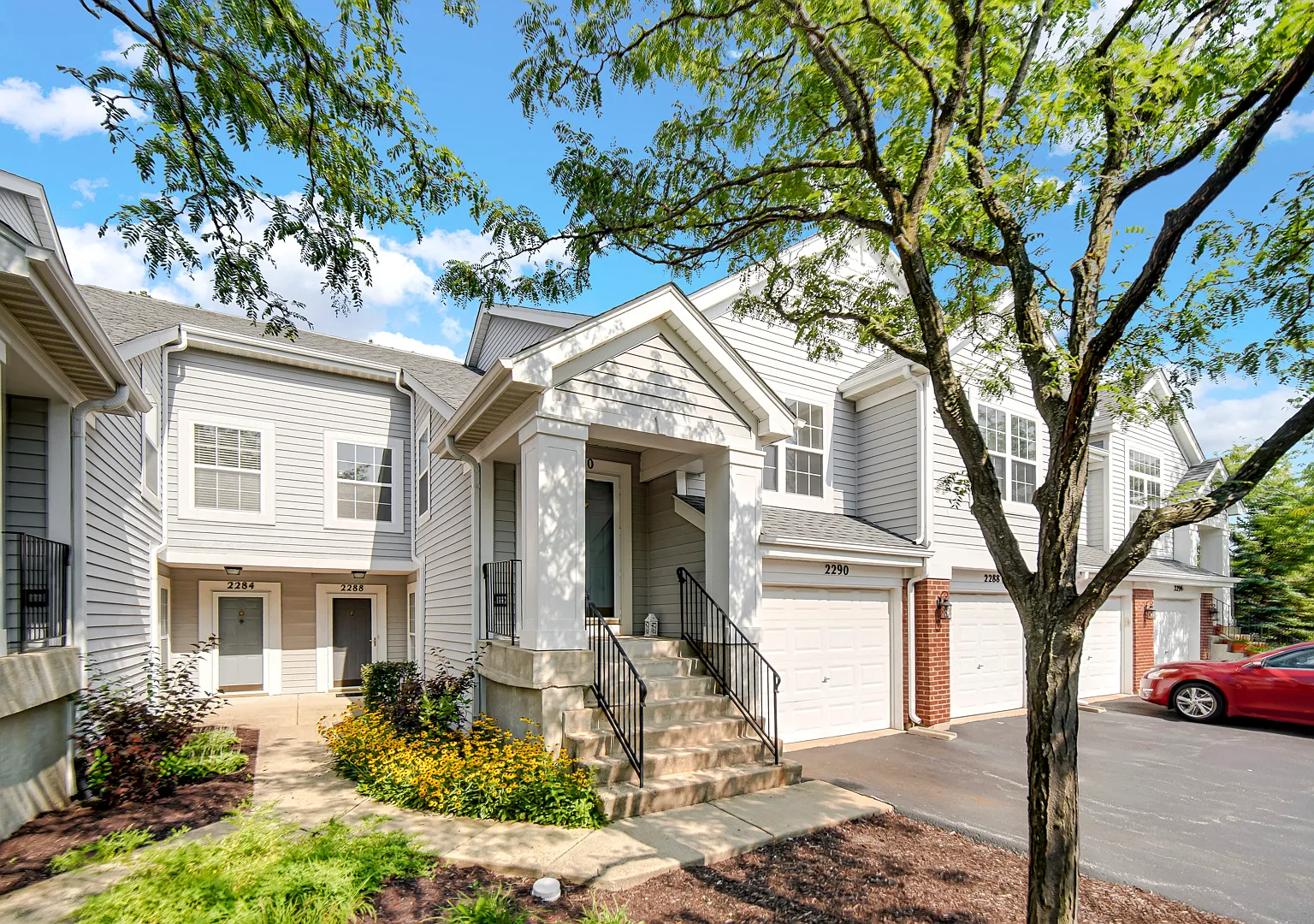 3 bed, 1656 sqft, $2,475 — Photo 3