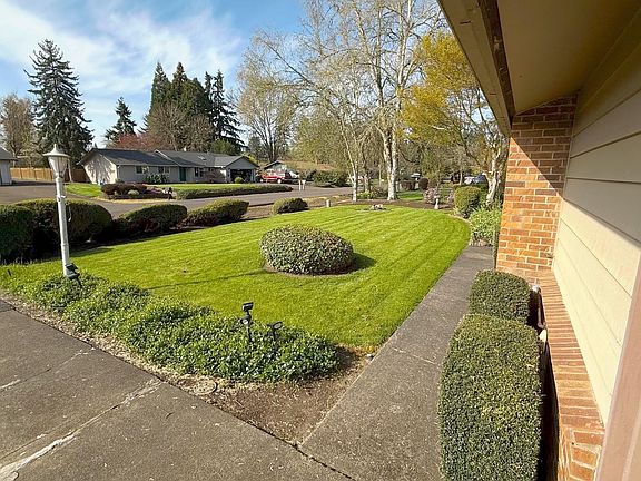 3rd image of 29543 NE Pheasant Ave