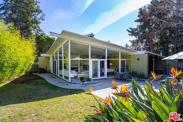 7561 Lolina Ln — Photo 1