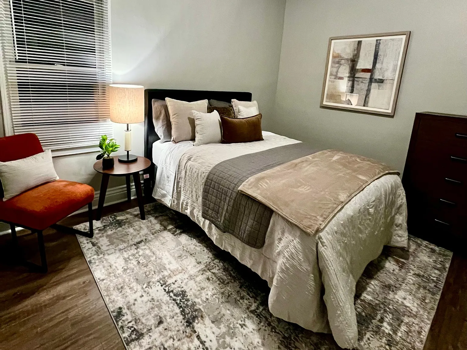 1 bed, 714 sqft, $1,800 — Photo 4
