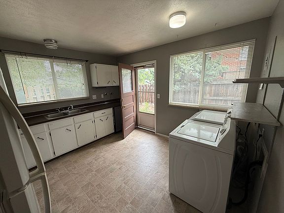 4th image of 640 S 40th St #640