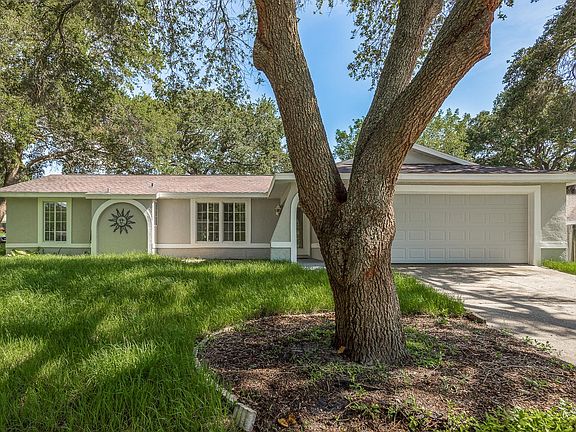 3rd image of 1666 Spottswood Cir