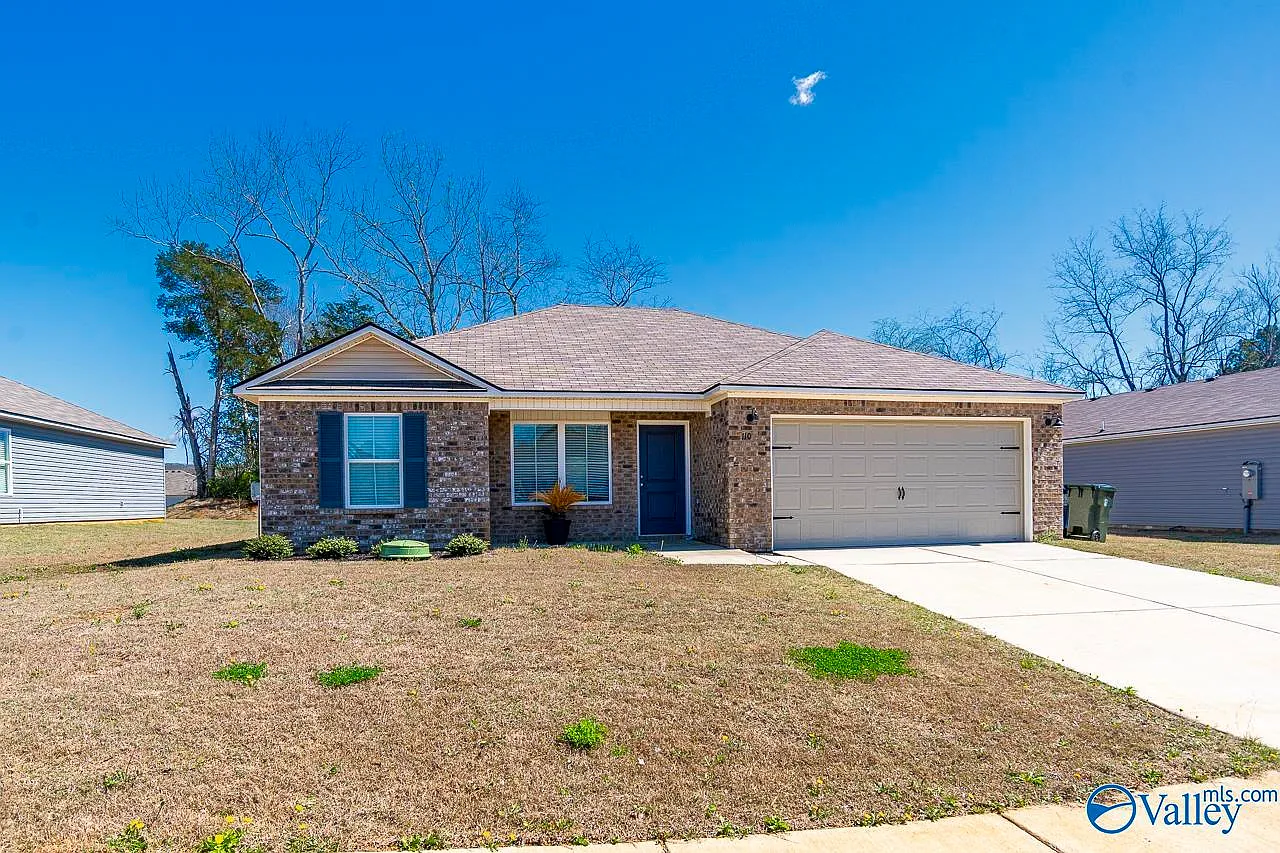3 bed, 2.0 bath, 1143 sqft, $1,707 — Photo 1