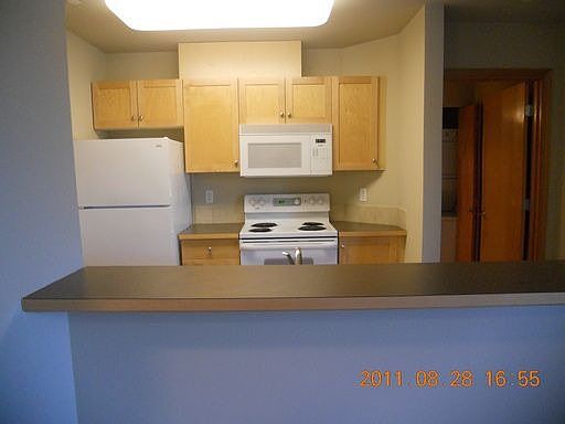 3rd image of 12317 15th Ave NE APT 403