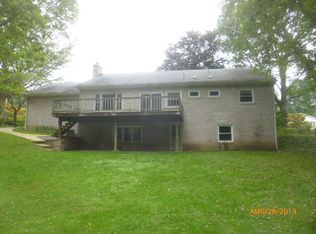 1724 Colonial Manor Dr, Lancaster, PA 17603