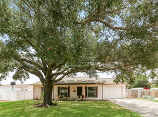 8503 Woodhurst Dr, Tampa, FL 33615