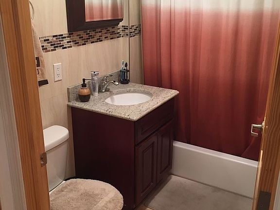 5th image of 2337 31st Dr APT 3R