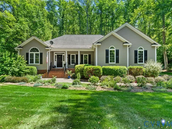 13998 Taylors Overlook Ct, Montpelier, VA 23192