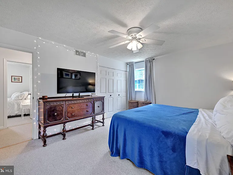 350 Long Meadow Way — Photo 15