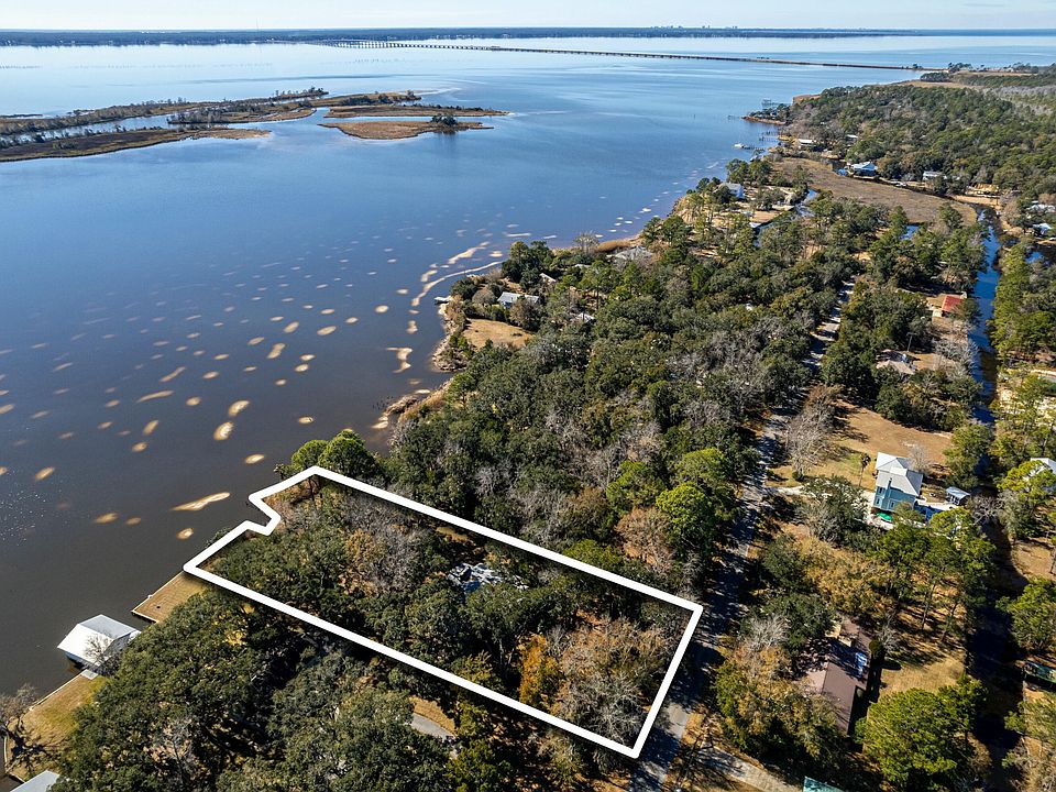 1st image of 443 Pitts Bayshore Dr