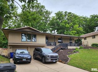 465 Shoreline Dr, Decatur, IL 62521