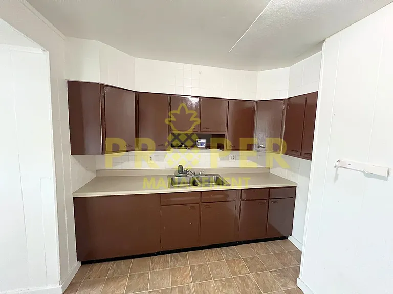 1822 Huffman Ave — Photo 11