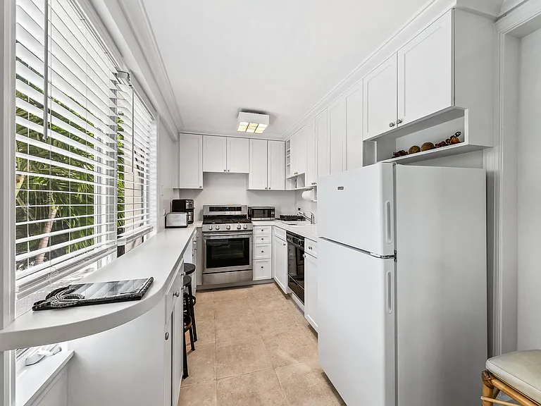 455 Worth Ave #201 — Photo 11