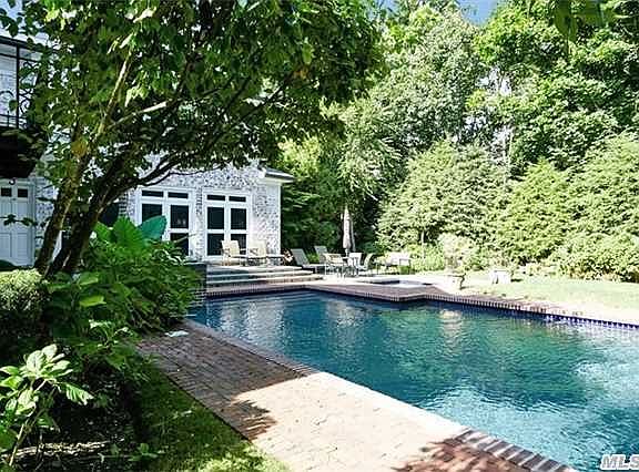 4th image of 160 Noye Ln