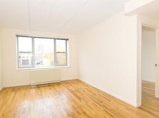 344 E 8th St, Brooklyn, NY 11218