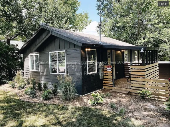 112 S University Ave Unit A, Fayetteville, AR 72701