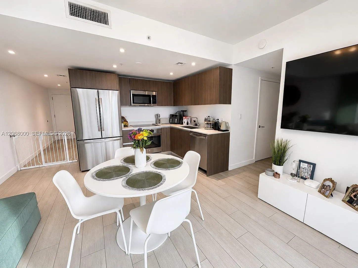 Le Parc At Brickell Condo — Photo 3