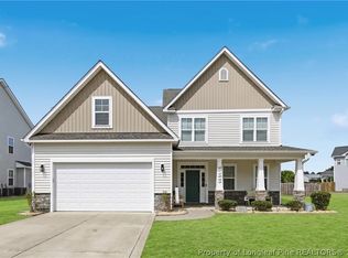 333 Wishaw Ct, Hope Mills, NC 28348