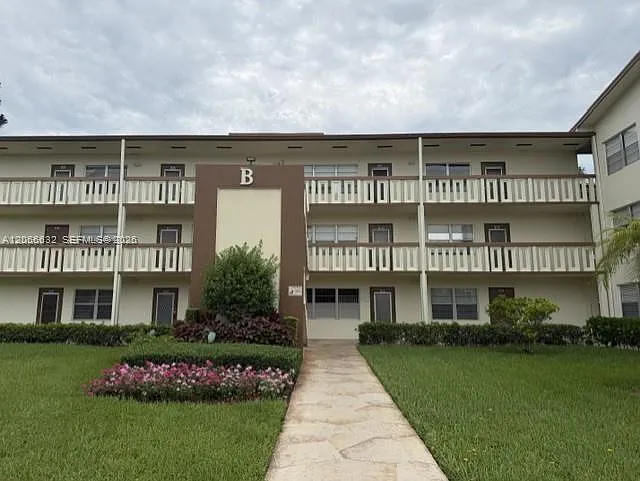 45 Mansfield Dr #45-B — Photo 1