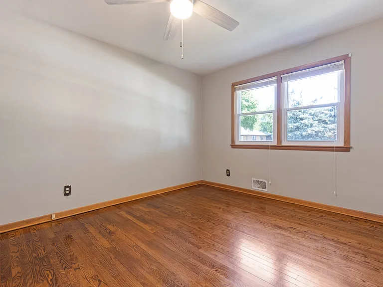 2523-2525 Holmes St #2523 — Photo 8