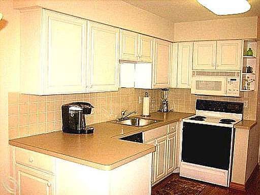 2nd image of 1929 Dorchester Ct #1