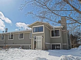 7176 N Churchill Pl, Painesville, OH 44077