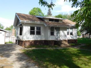 218 6th Ave SE, Elbow Lake, MN 56531