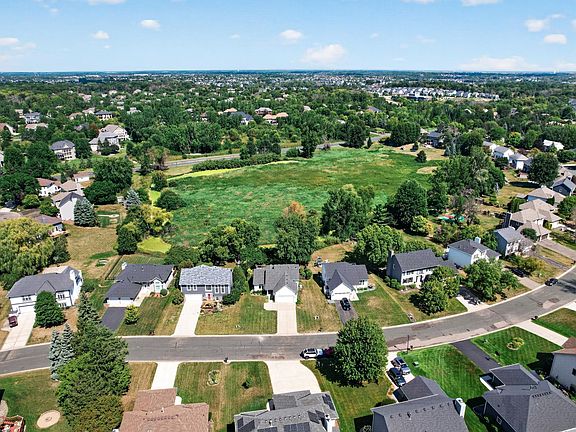 4th image of 282 Cherry Hill Trl