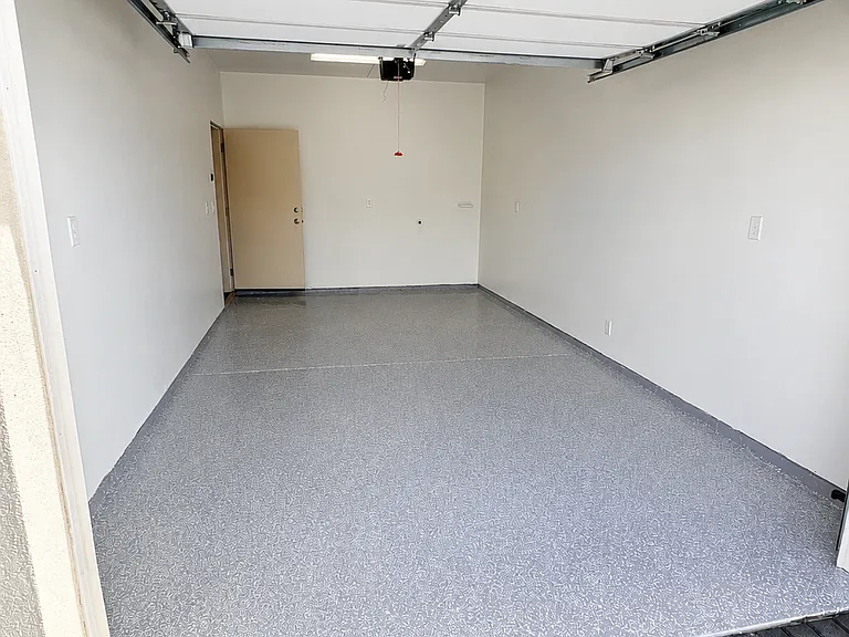 370 Riverfront Dr #2 — Photo 18