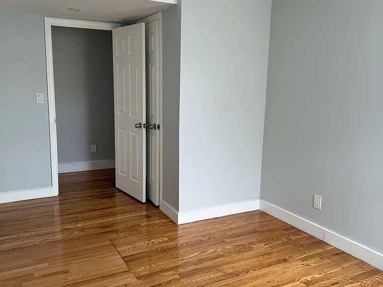 516 S Cherry St — Photo 19