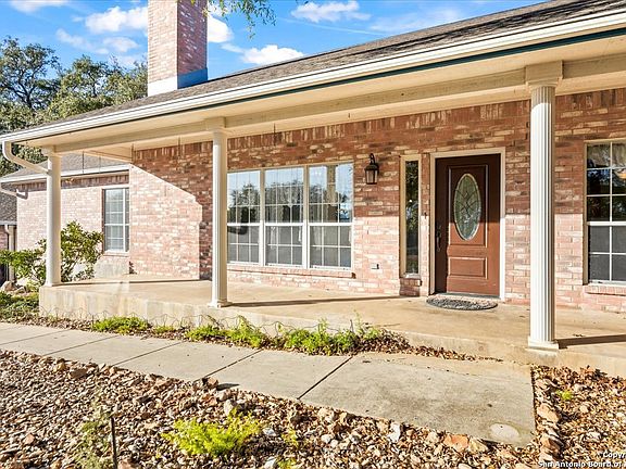 3rd image of 164 Paloma Drive