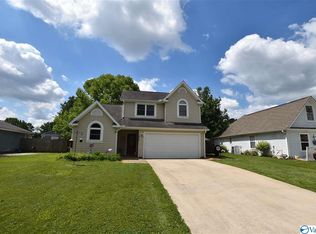 2518 Autumn Ridge Dr SW, Huntsville, AL 35803