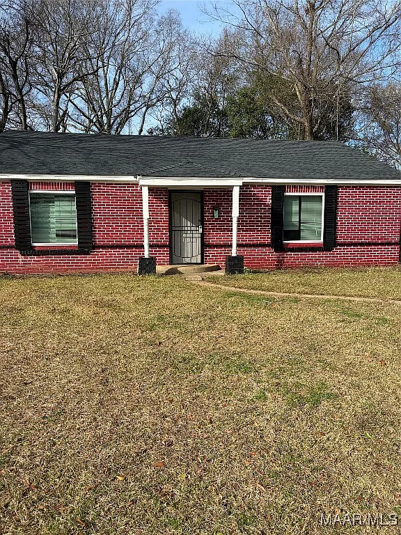 3 bed, 1.0 bath, 1131 sqft, $1,095 — Photo 1