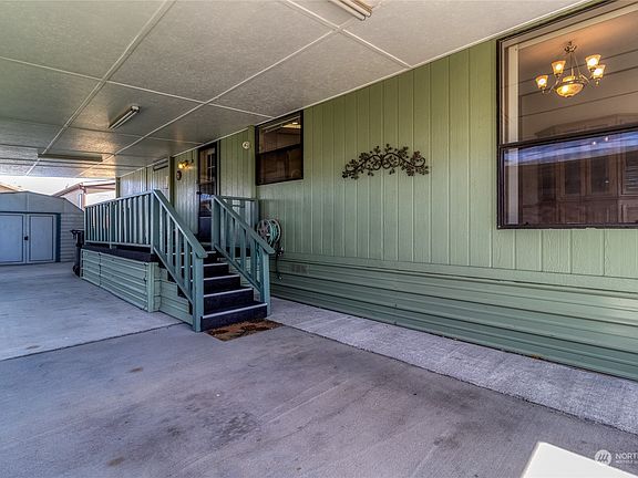 3rd image of 502 Fleetwood Avenue