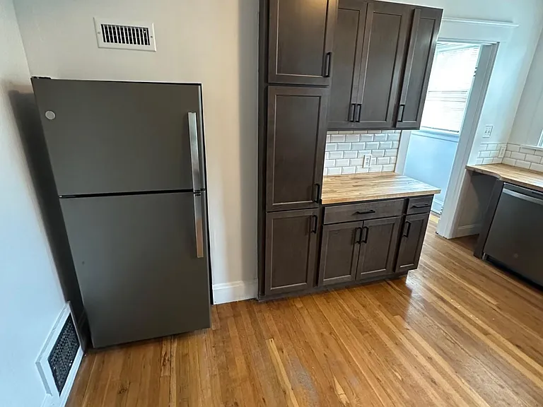 2606 Madison Rd #2 — Photo 6