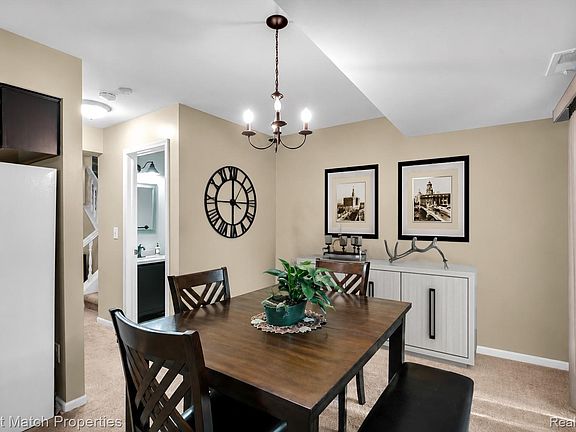 4th image of 1514 Streamwood Ct