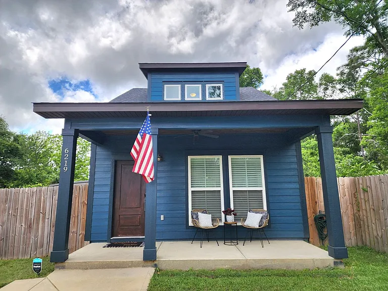 6219 Forest Pines Dr — Photo 1