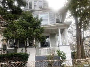 150 Park St, East Orange, NJ 07017