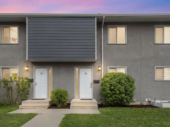 219 W 90th Ave SE #36, Calgary, AB T2J 0A3