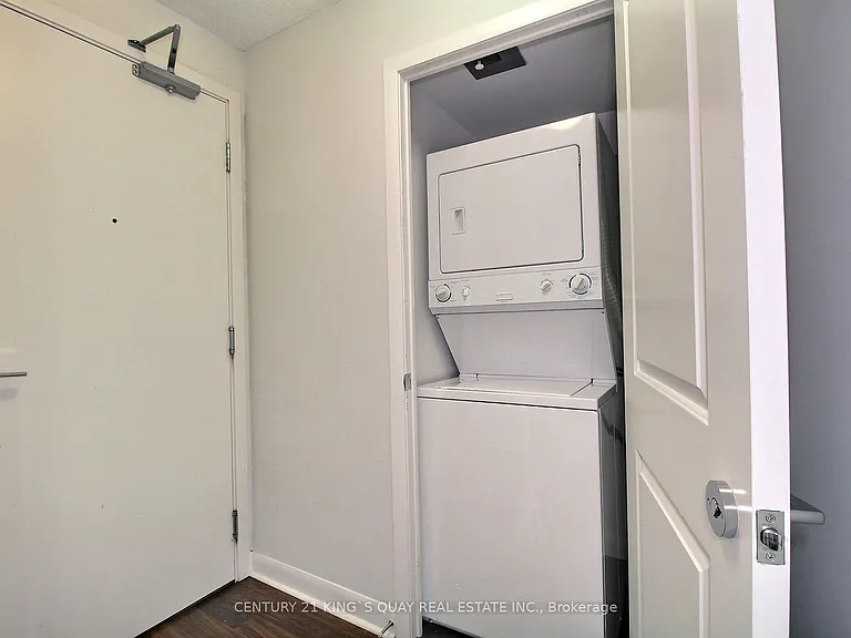 25 Town Centre Ct #3006 — Photo 13