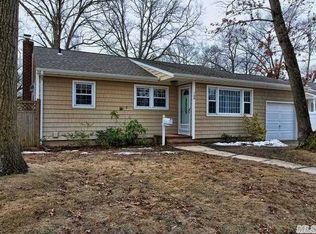 768 Glendale Rd, West Babylon, NY 11704