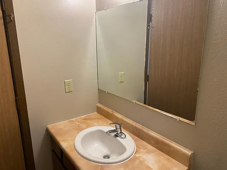 1400 Sunset Pines Ct — Photo 7