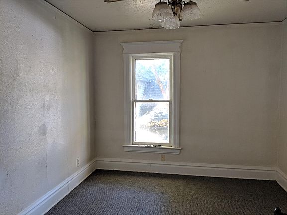 5th image of 429 Jilson Ave