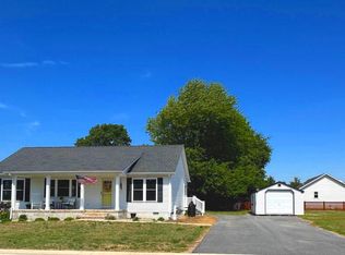 102 Barnes Ct, Hurlock, MD 21643