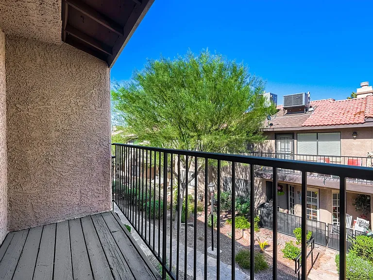 3980 Tirana Way — Photo 24