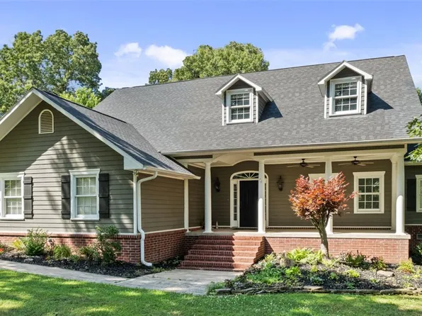 5662 W Double Tree Dr, Fayetteville, AR 72704