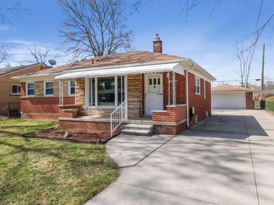15969 Harrison St, Livonia, MI, 48154
